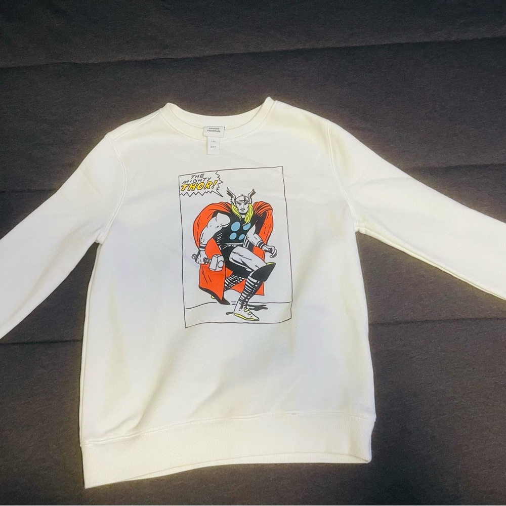 Amazon Essentials White Graphic Sweatshirt